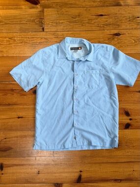 Quiksilver Light Blue Short-Sleeve Button-Down Shirt